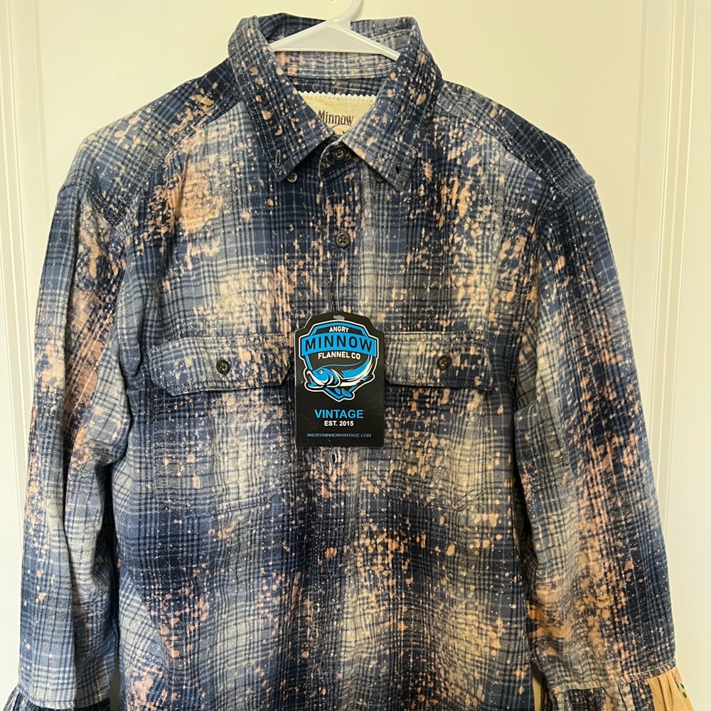 Angry Minow Vintage women’s shirt size M, never worn new with tag